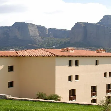 Meteora At Kastraki Kalambaka