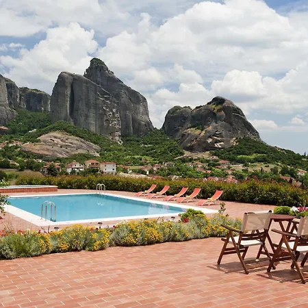 ホテル メテオラ アット カストラキ