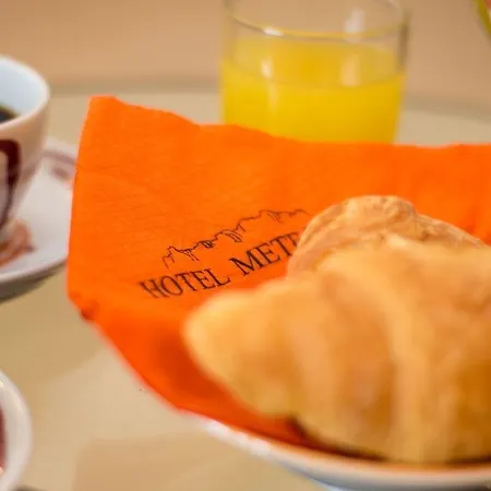 メテオラ アット カストラキ ホテル 4*