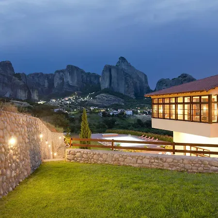 Meteora At Kastraki Kalambaka
